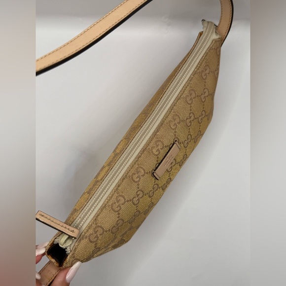 Gucci Pochette boat Shoulder Bag - Picture 7 of 16